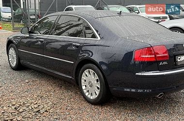 Седан Audi A8 2009 в Стрию