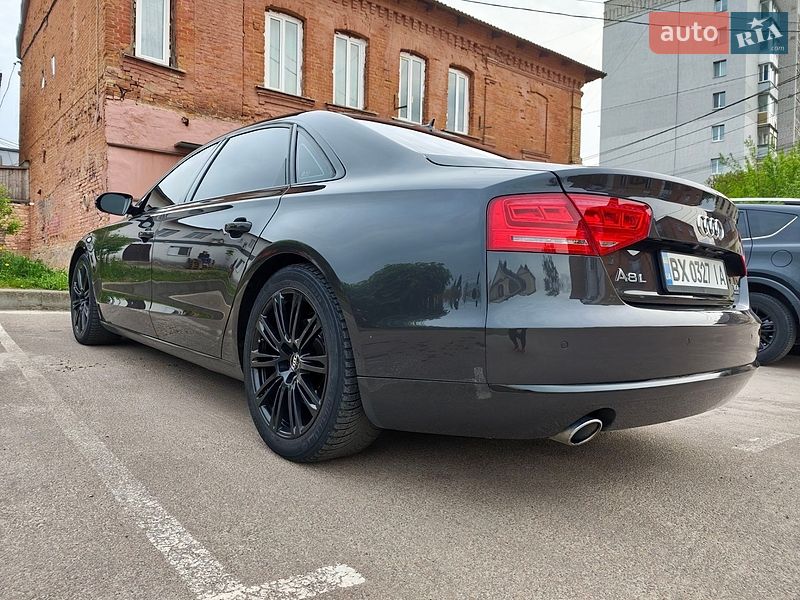 Седан Audi A8 2013 в Бердичеве