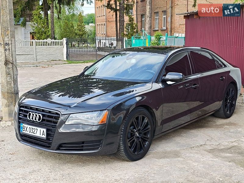 Седан Audi A8 2013 в Бердичеве