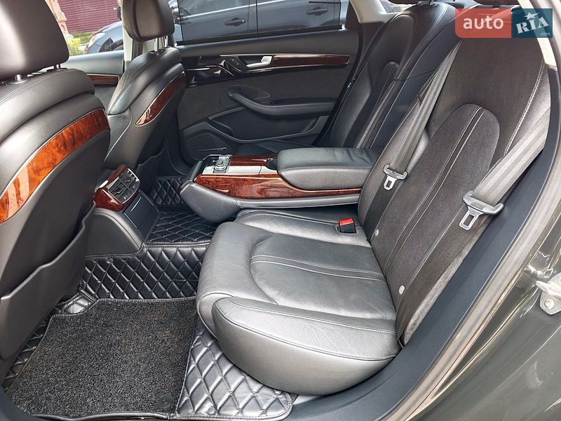 Седан Audi A8 2013 в Бердичеве