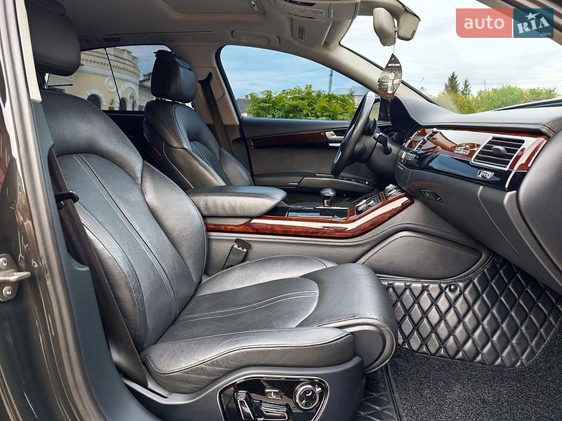 Седан Audi A8 2013 в Бердичеве