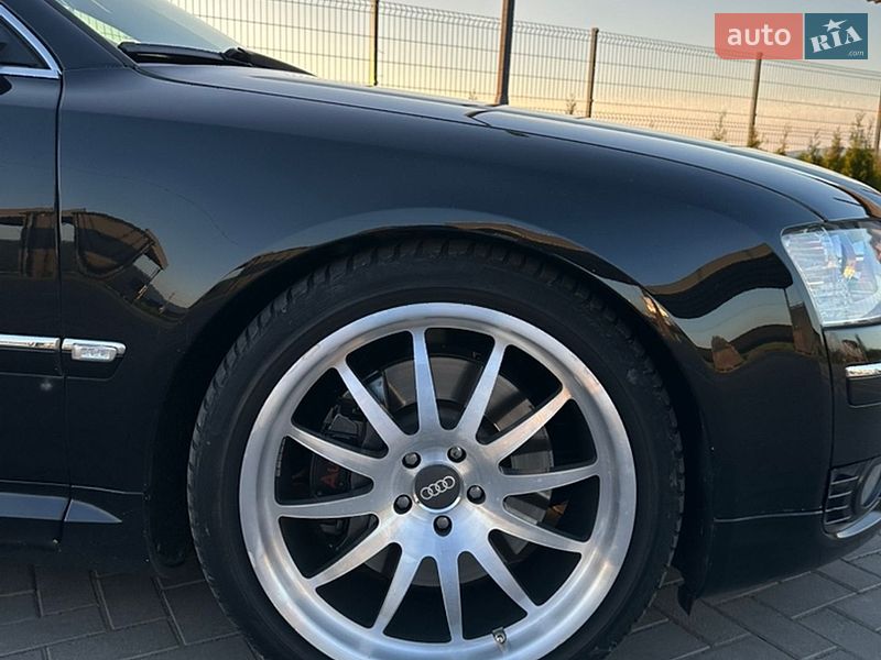Седан Audi A8 2006 в Тячеве