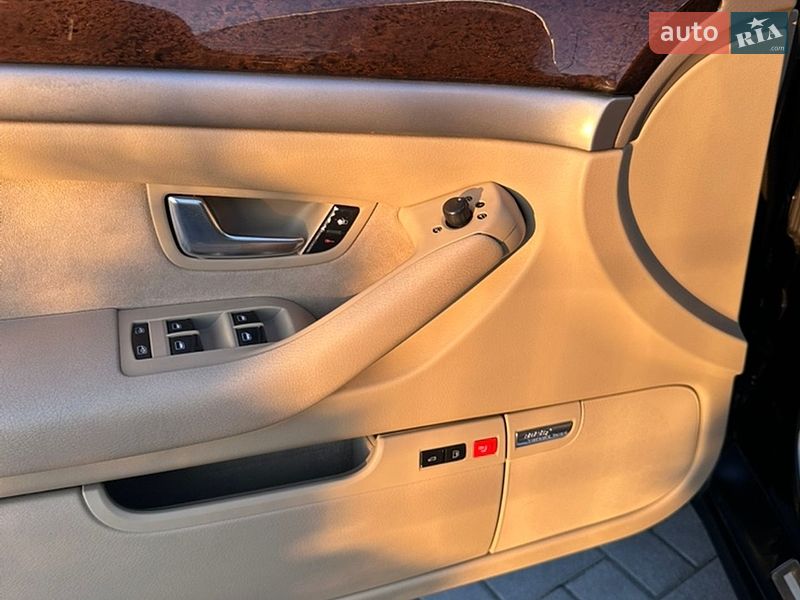 Седан Audi A8 2006 в Тячеве