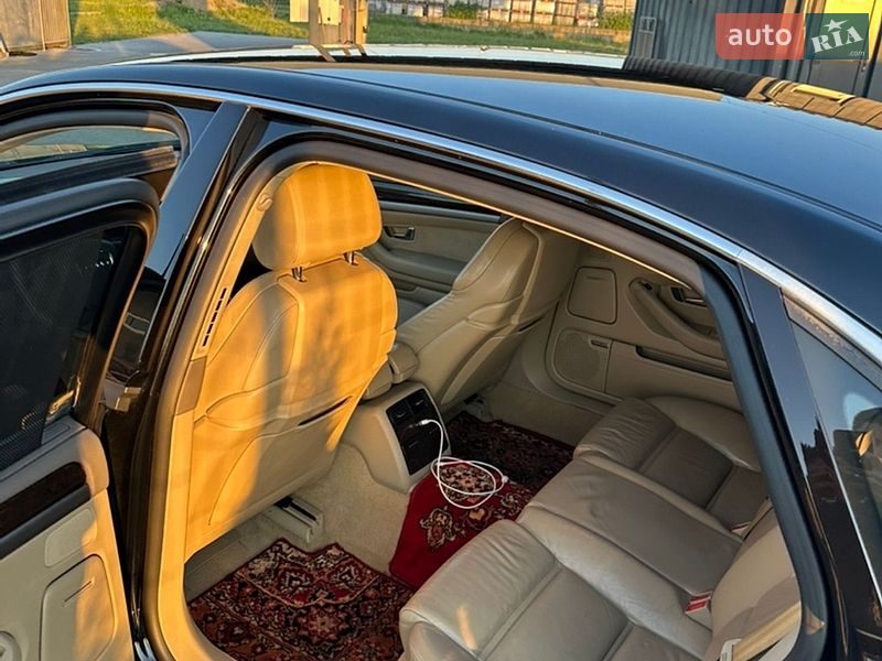 Седан Audi A8 2006 в Тячеве