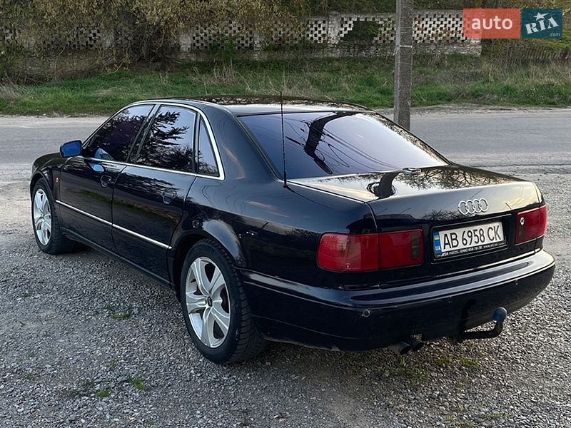 Седан Audi A8 1998 в Мурованых Куриловцах
