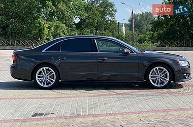 Седан Audi A8 2017 в Харькове