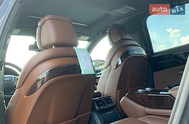 Седан Audi A8 2017 в Харькове