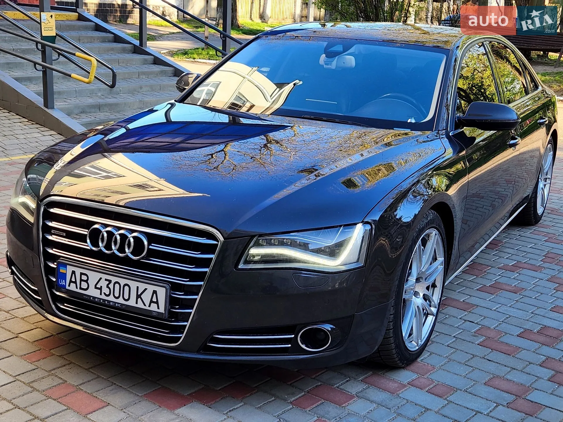 2010 Audi A8 - мініатюра 8