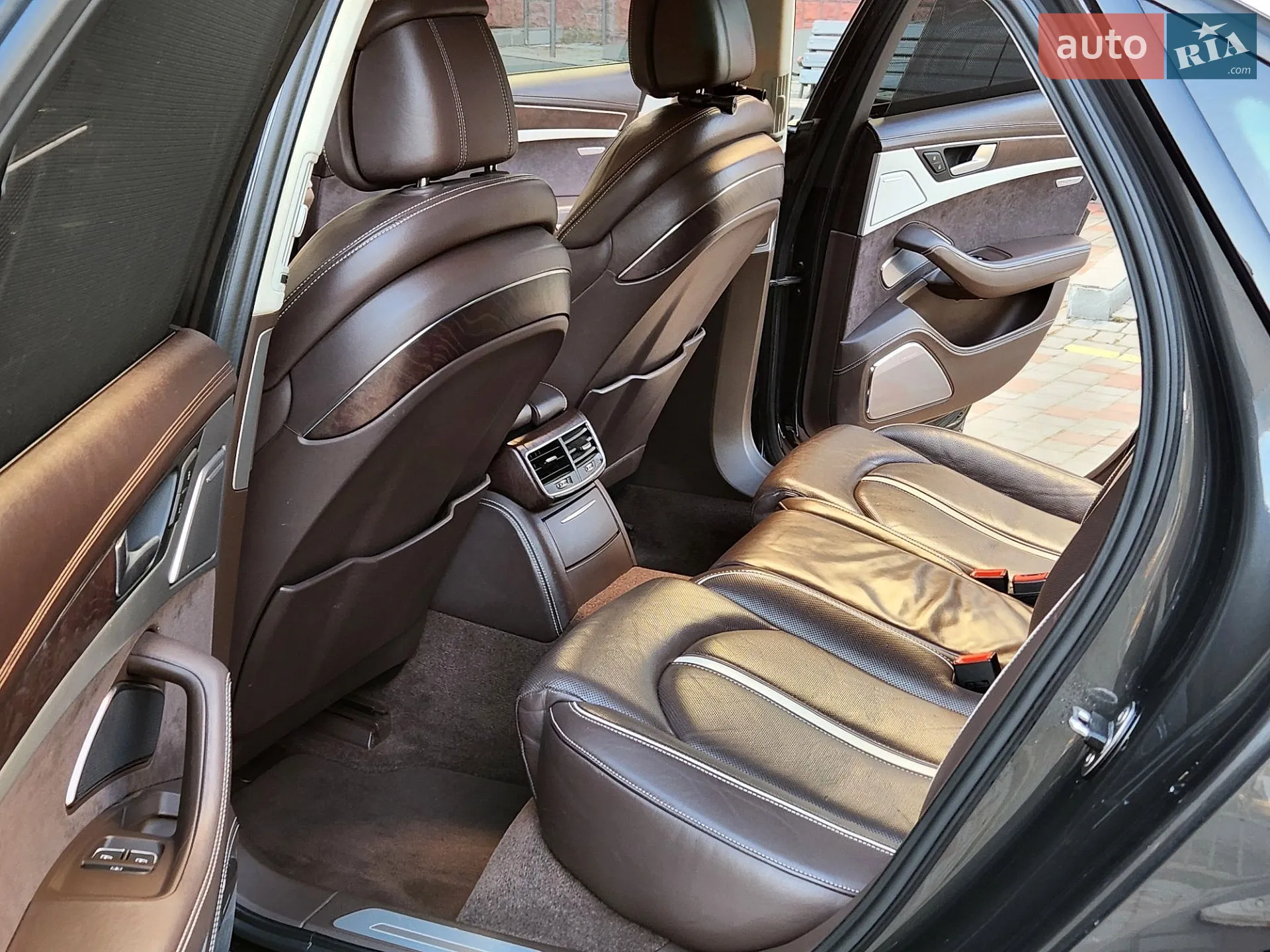 2010 Audi A8 - мініатюра 28