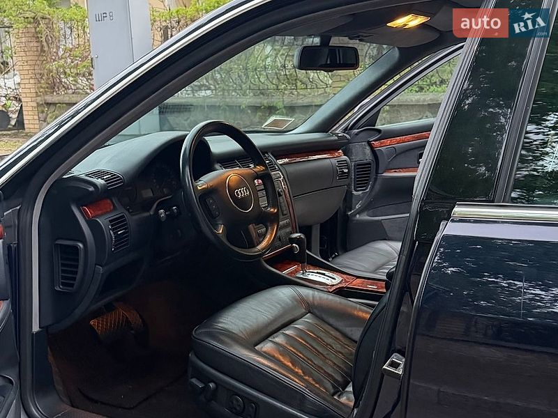 Седан Audi A8 2001 в Києві