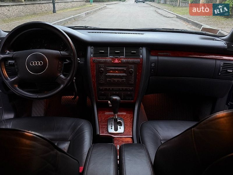 Седан Audi A8 2001 в Києві