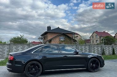 Седан Audi A8 2013 в Ровно