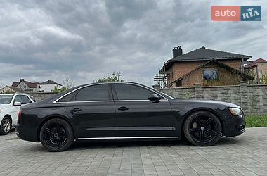 Седан Audi A8 2013 в Ровно
