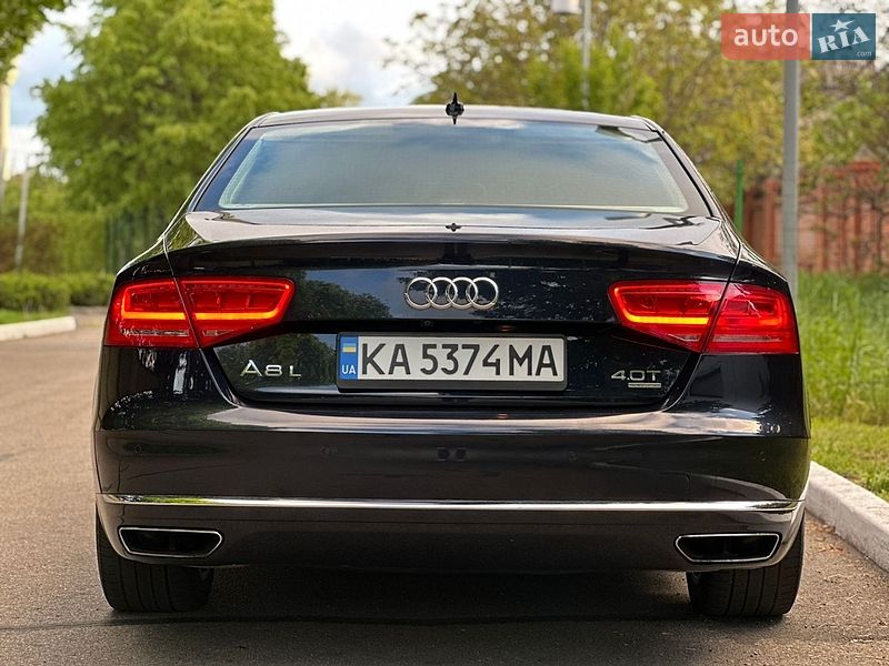Седан Audi A8 2013 в Днепре