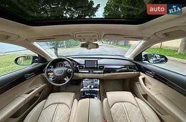 Седан Audi A8 2013 в Днепре