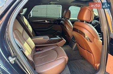 Седан Audi A8 2015 в Киеве