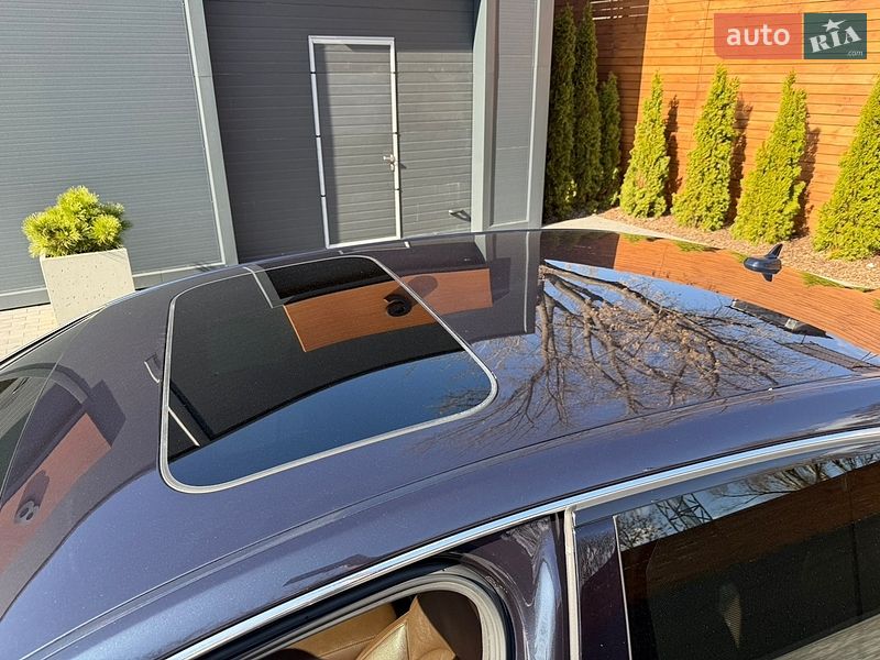Седан Audi A8 2015 в Киеве