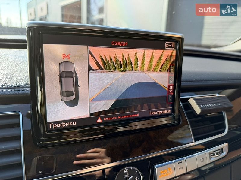 Седан Audi A8 2015 в Киеве