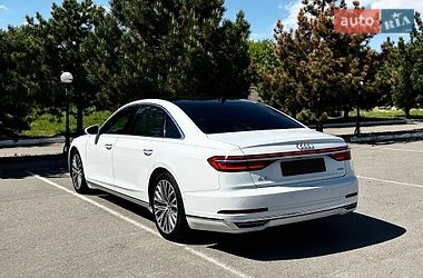 Седан Audi A8 2019 в Києві