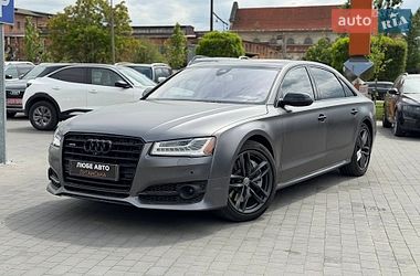 Седан Audi A8 2016 в Львові