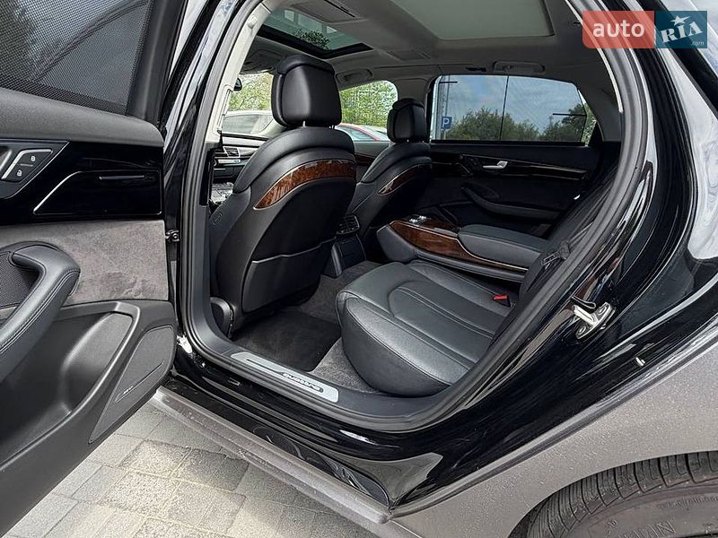 Седан Audi A8 2016 в Львові фото 34 Седан Audi A8 2016 в Львові