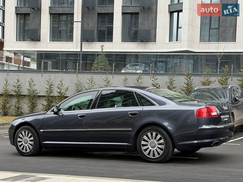 Седан Audi A8 2006 в Киеве