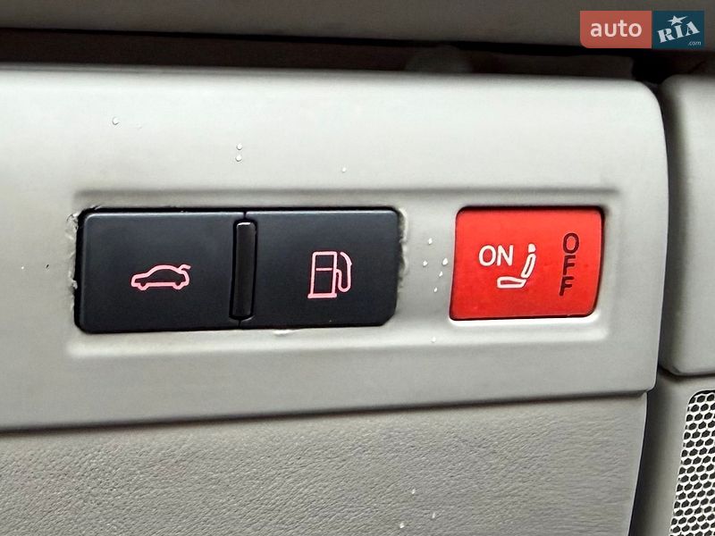 Седан Audi A8 2006 в Киеве