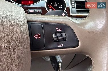 Седан Audi A8 2006 в Киеве
