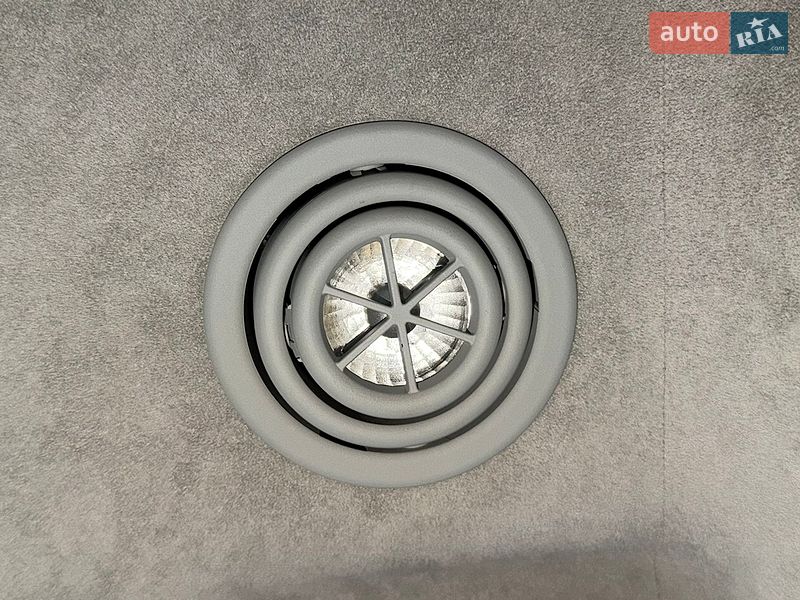Седан Audi A8 2006 в Киеве