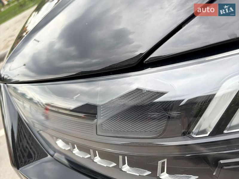 Седан Audi A8 2020 в Києві