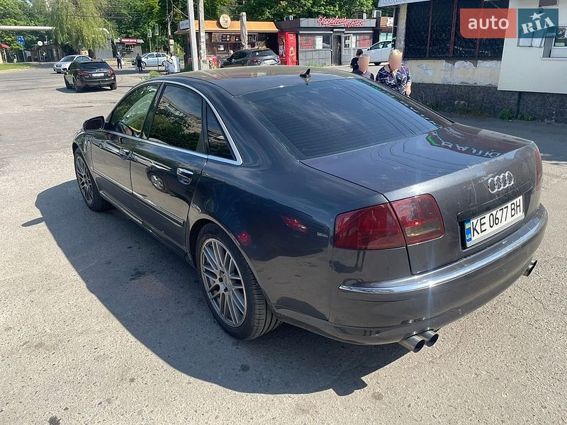 Седан Audi A8 2004 в Днепре
