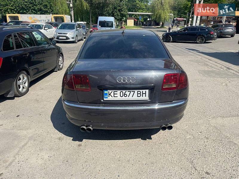 Седан Audi A8 2004 в Днепре