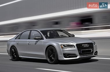 Седан Audi A8 2017 в Львові