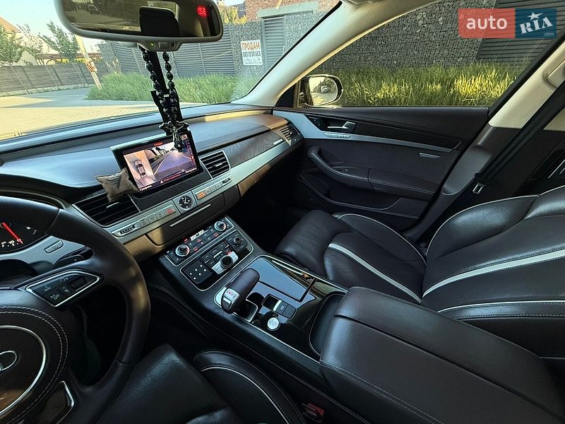 Седан Audi A8 2014 в Виннице