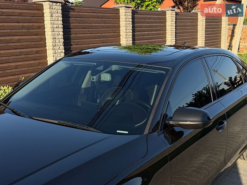 Седан Audi A8 2014 в Виннице