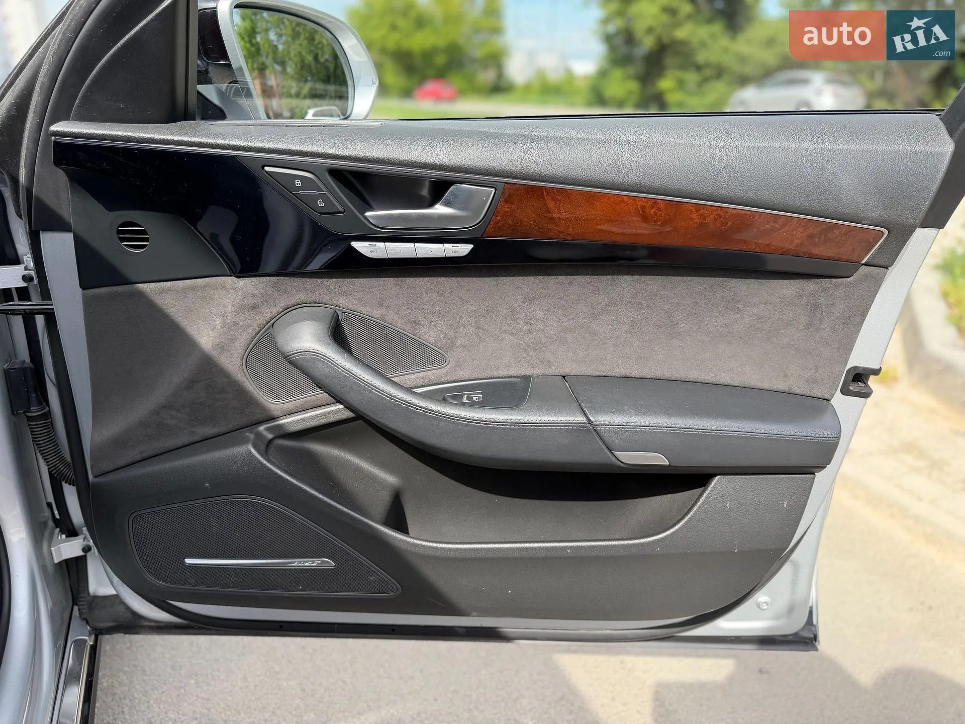 2011 Audi A8 - мініатюра 32