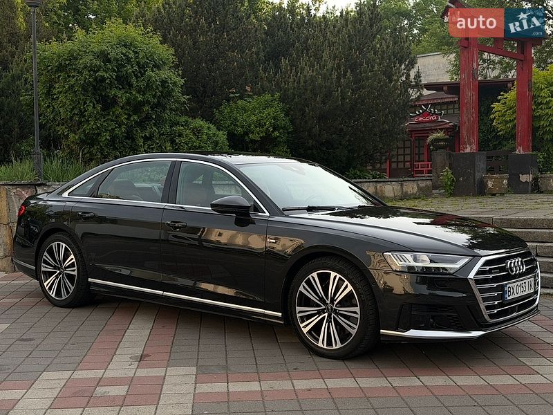Седан Audi A8 2021 в Хмельницком