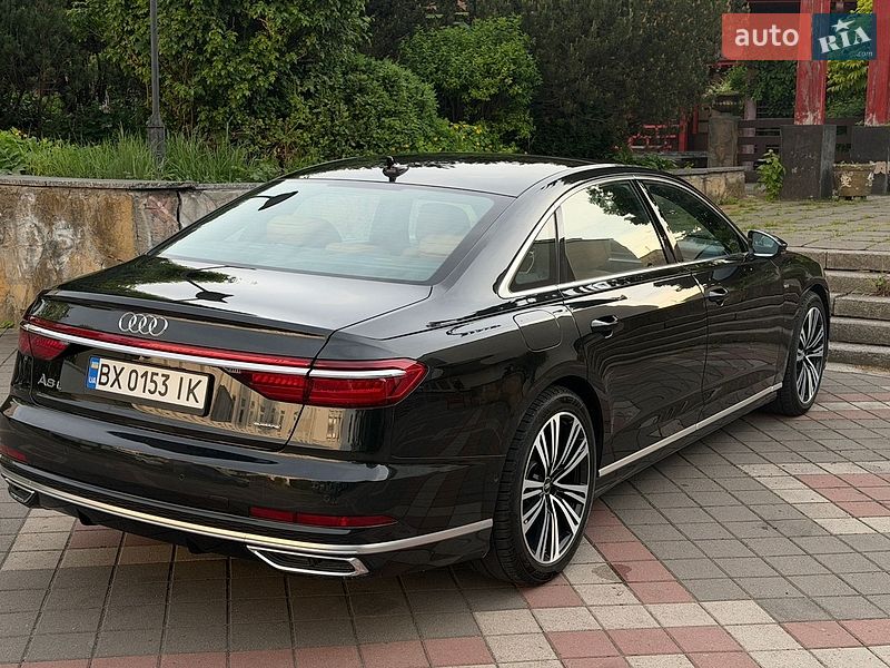Седан Audi A8 2021 в Хмельницком