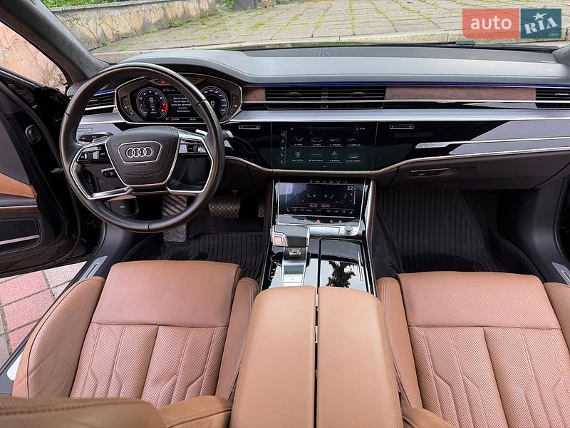 Седан Audi A8 2021 в Хмельницком