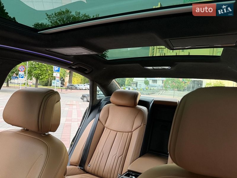 Седан Audi A8 2021 в Хмельницком