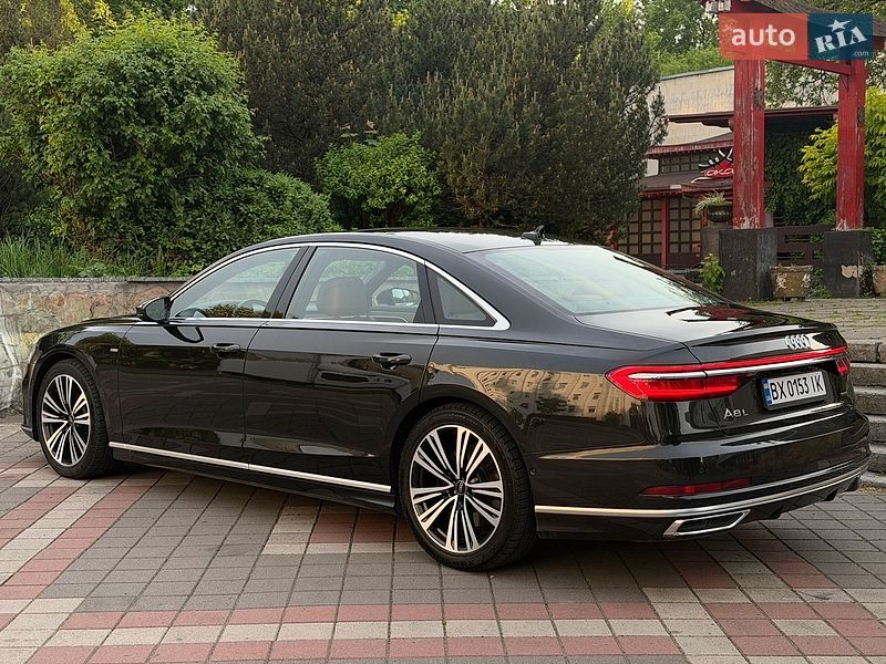 Седан Audi A8 2021 в Хмельницком