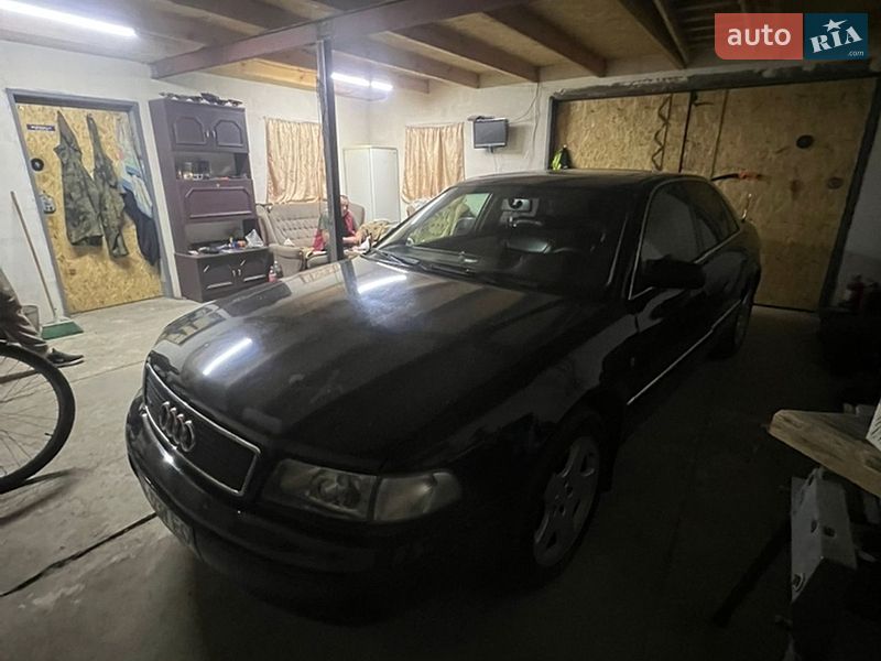 Седан Audi A8 1998 в Ковелі