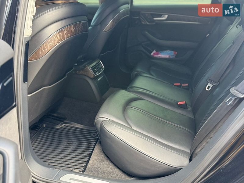 Седан Audi A8 2014 в Белой Церкви