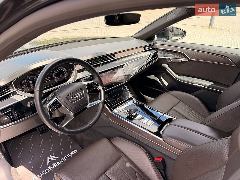 Седан Audi A8 2021 в Києві