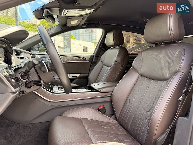 Седан Audi A8 2021 в Києві
