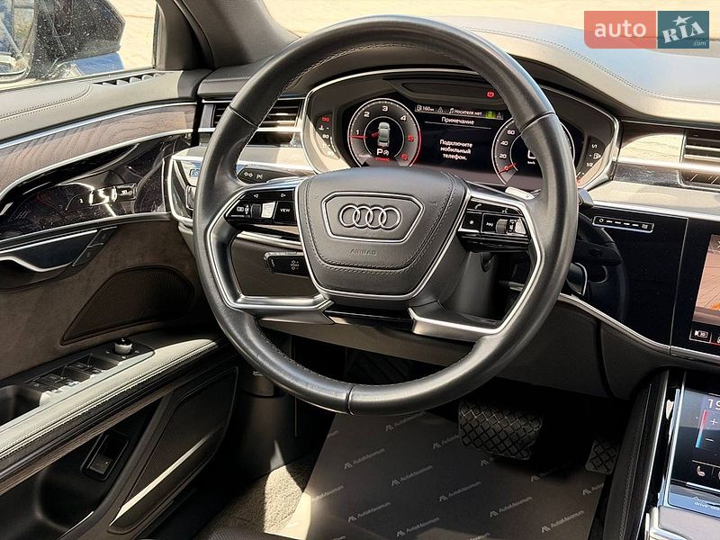 Седан Audi A8 2021 в Києві