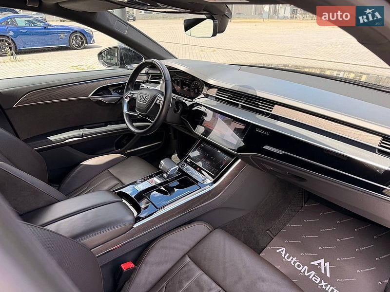Седан Audi A8 2021 в Києві