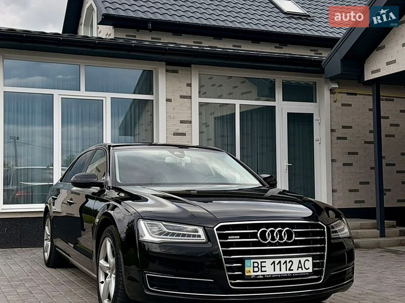 Седан Audi A8 2014 в Первомайську