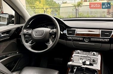 Седан Audi A8 2014 в Первомайську
