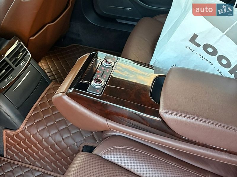 Седан Audi A8 2014 в Києві